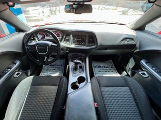 Used 2023 Dodge Challenger SXT video 2