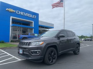 Used 2018 Jeep Compass Latitude image 1