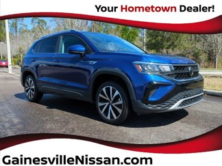 Used 2023 Volkswagen Taos SE image 1