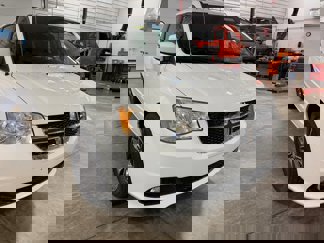 Used 2017 Dodge Grand Caravan SXT w/ Driver Convenience Group image 1
