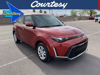 Certified 2024 Kia Soul LX image 1