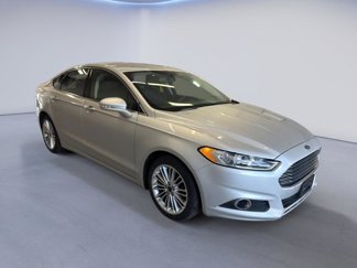 Used 2016 Ford Fusion SE w/ Equipment Group 202A image 1