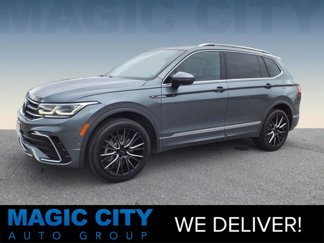Used 2022 Volkswagen Tiguan SEL R-Line image 1