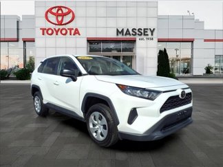 Used 2022 Toyota RAV4 LE image 1