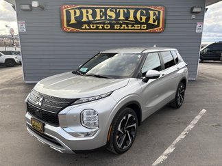 Used 2024 Mitsubishi Outlander AWD image 1