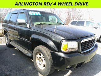 Used 2000 Cadillac Escalade 4WD image 1