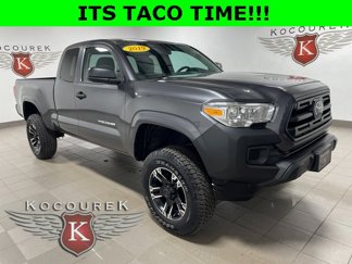 Used 2019 Toyota Tacoma SR image 1