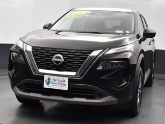 Used 2023 Nissan Rogue S image 1