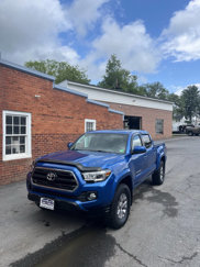 Used 2016 Toyota Tacoma SR5 w/ SR5 Appearance Package (SN) image 1