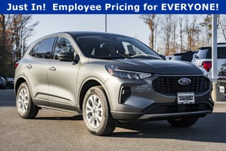 New 2025 Ford Escape Active w/ Cold Weather Package image 1