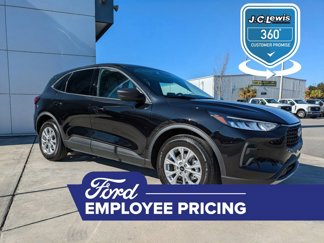 New 2025 Ford Escape Active image 1