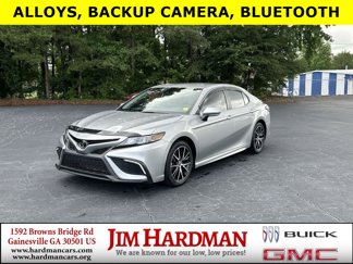 Used 2023 Toyota Camry SE image 1