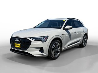 Used 2021 Audi e-tron Premium w/ Convenience Plus Package image 1