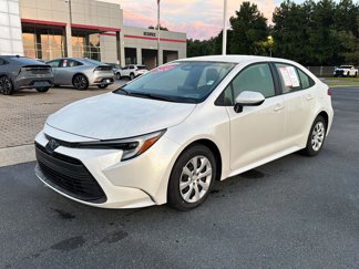 Certified 2024 Toyota Corolla LE image 1