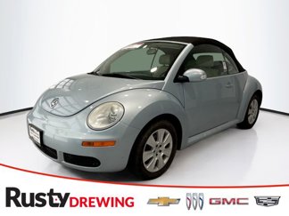 Used 2010 Volkswagen Beetle Convertible image 1