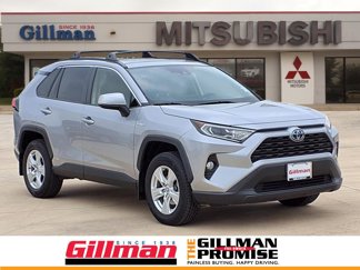 Used 2020 Toyota RAV4 XLE image 1