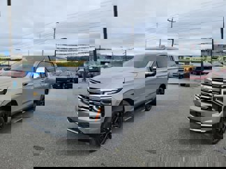 Certified 2025 Chevrolet Suburban Premier image 1