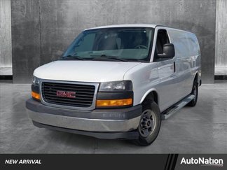 Used 2017 GMC Savana 2500 image 1