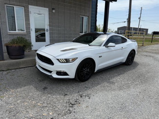 Used 2015 Ford Mustang GT image 1