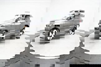 Used 2022 Volvo XC60 B5 Momentum image 1