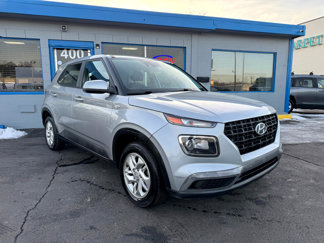 Used 2021 Hyundai Venue SE image 1