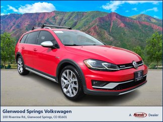 Used 2019 Volkswagen Golf Alltrack SEL image 1