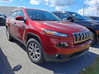 Used 2017 Jeep Cherokee Latitude w/ Cold Weather Group image 1