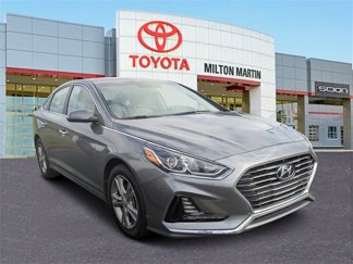 Used 2018 Hyundai Sonata SEL image 1