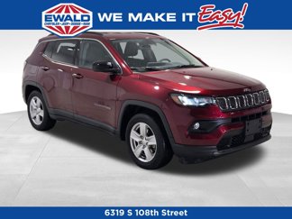 Certified 2022 Jeep Compass Latitude image 1