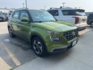 Used 2023 Hyundai Venue SEL image 1