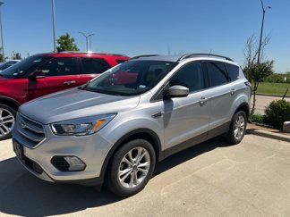 Used 2018 Ford Escape SE w/ Ford Safe & Smart Package image 1