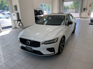 Certified 2024 Volvo S60 B5 Core image 1