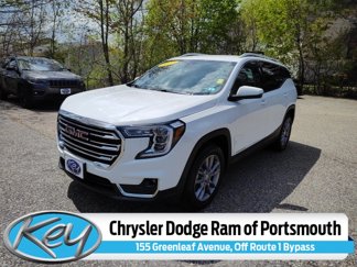 Used 2023 GMC Terrain SLT image 1