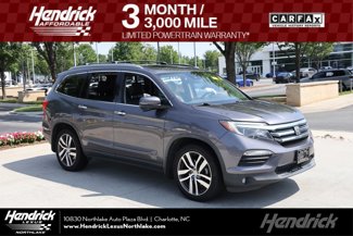 Used 2017 Honda Pilot Touring image 1
