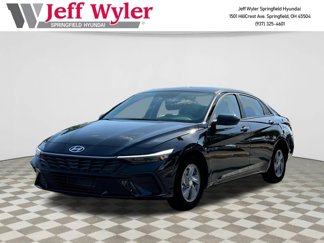 New 2025 Hyundai Elantra SE image 1