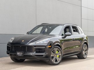 Certified 2020 Porsche Cayenne Turbo S image 1