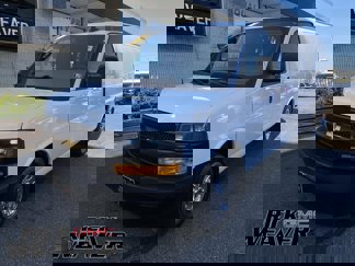 Used 2018 Chevrolet Express 2500 w/ Driver Convenience Package video 1