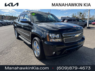 Used 2010 Chevrolet Avalanche LTZ image 1
