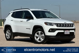 Used 2022 Jeep Compass Latitude image 1