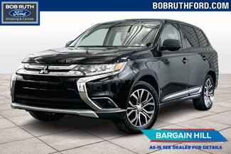 Used 2017 Mitsubishi Outlander ES image 1