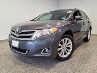 Used 2014 Toyota Venza LE image 1