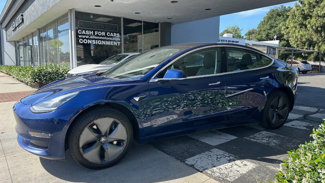 Used 2018 Tesla Model 3 Long Range image 1