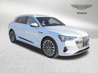 Used 2019 Audi e-tron Prestige w/ Prestige Package image 1