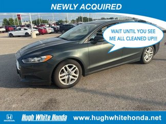 Used 2016 Ford Fusion SE image 1