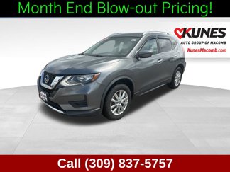 Used 2017 Nissan Rogue SV image 1