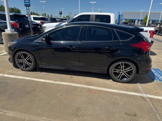 Used 2016 Ford Focus ST image 1
