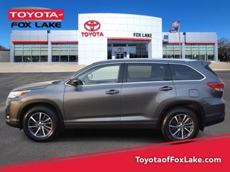 Used 2017 Toyota Highlander XLE image 1