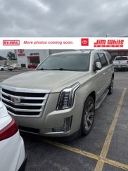 Used 2015 Cadillac Escalade ESV Luxury image 1
