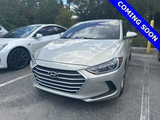 Used 2018 Hyundai Elantra SE image 1
