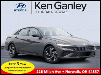New 2025 Hyundai Elantra Sport image 1